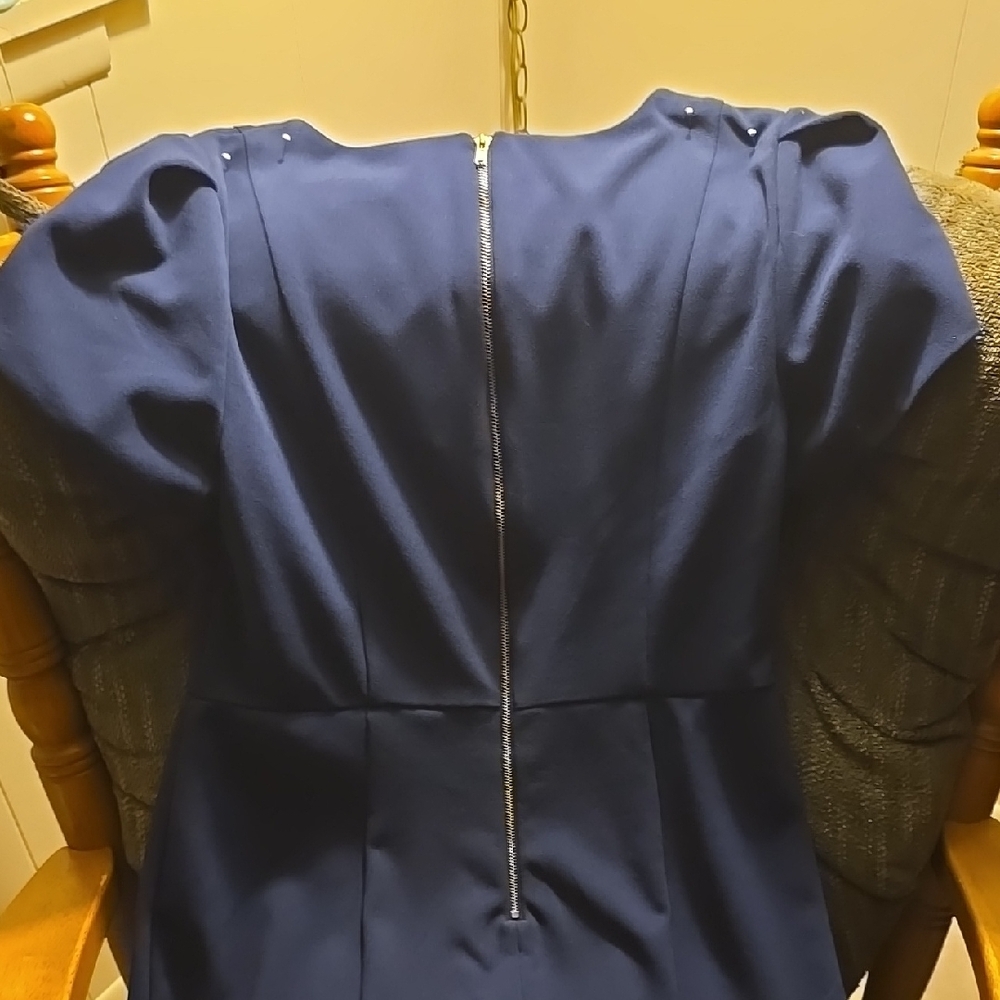 Elegant Blue Dress - Picture 7 of 9